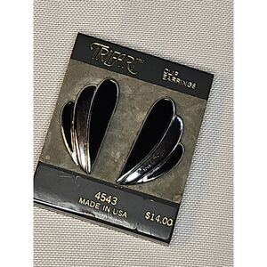 Vintage Trifari Clip-On FAN EARRINGS‎ Teardrop Black & Silver 80s New Old Stock